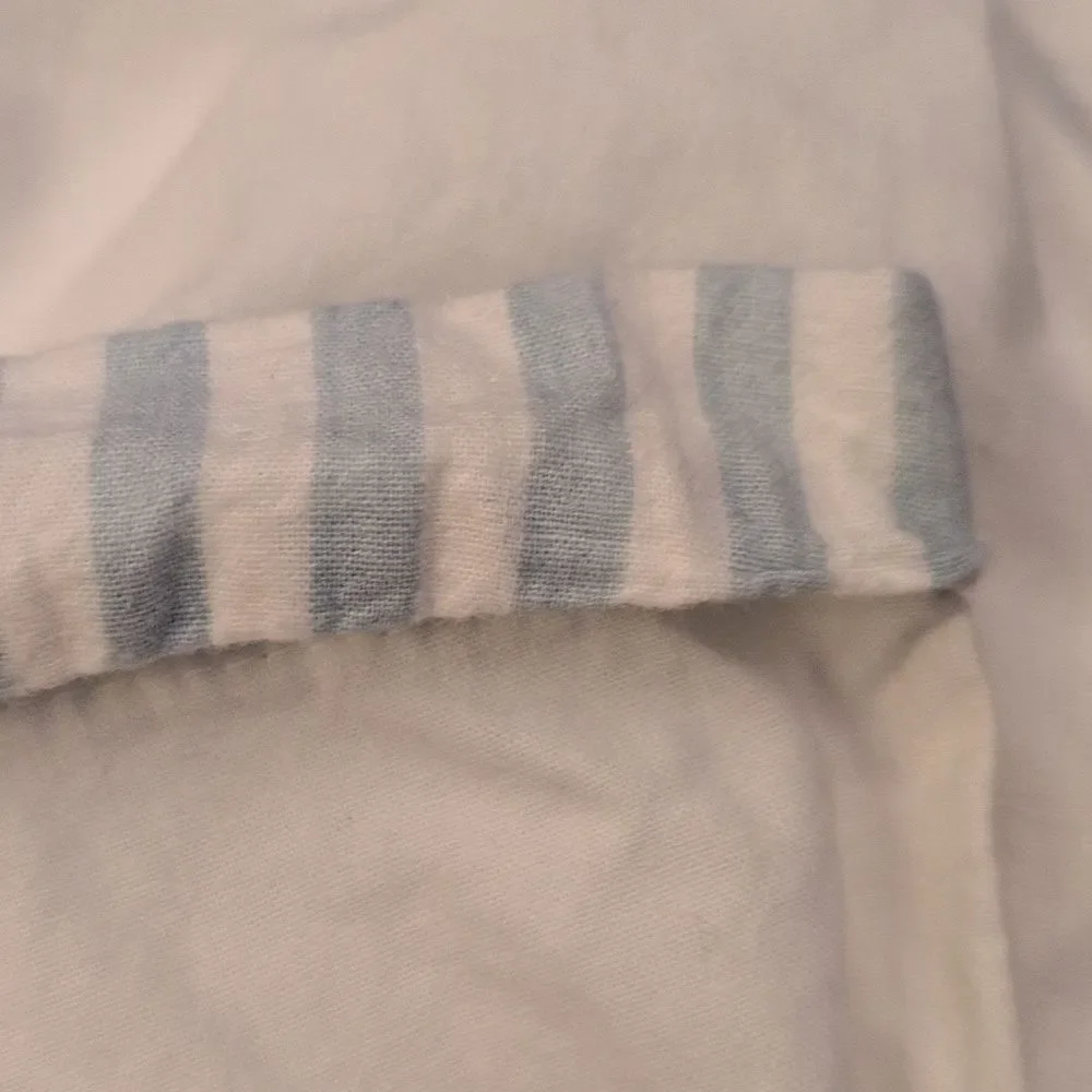 Oshkosh B'gosh Vintage White And Blue Striped Shorts‎ Youth Size 8